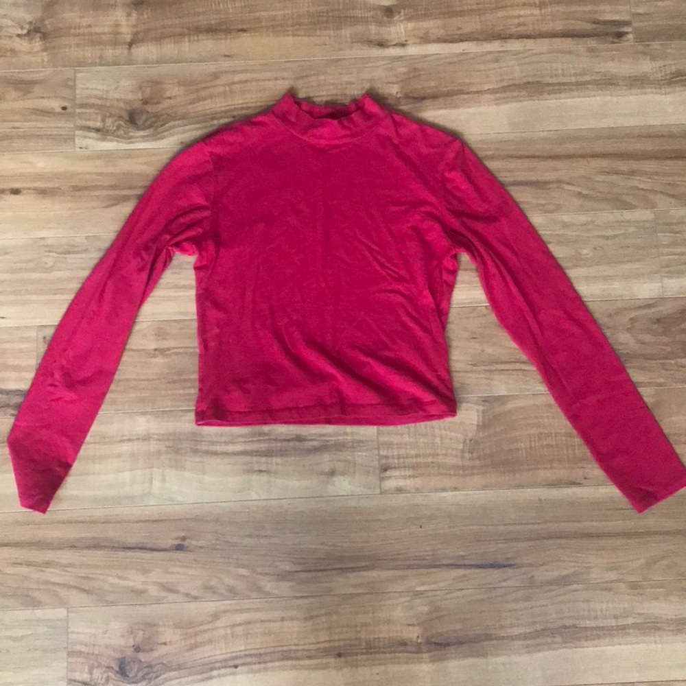 Red long sleeve crop top